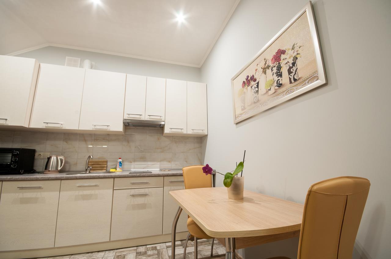 אוזהורוד Wonderful Flat On City Center מראה חיצוני תמונה