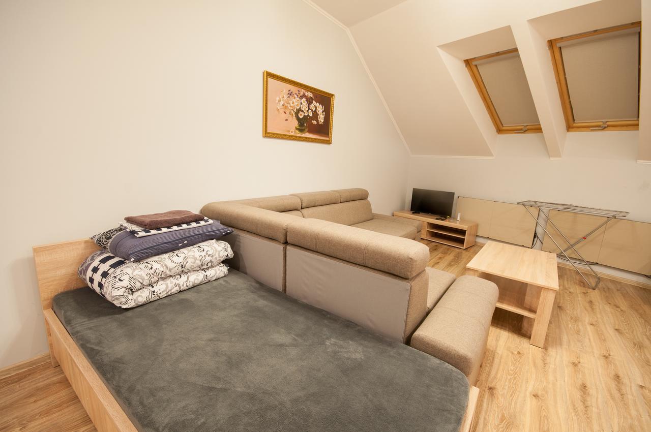 אוזהורוד Wonderful Flat On City Center מראה חיצוני תמונה